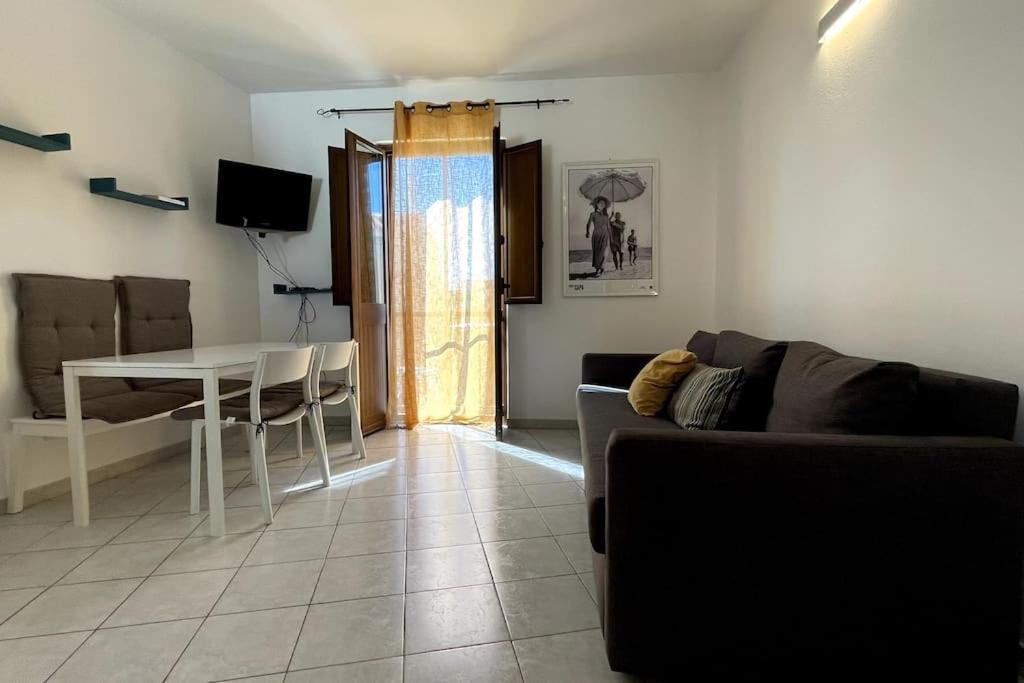Appartamento “Aqua Clara” Càbras Exteriör bild